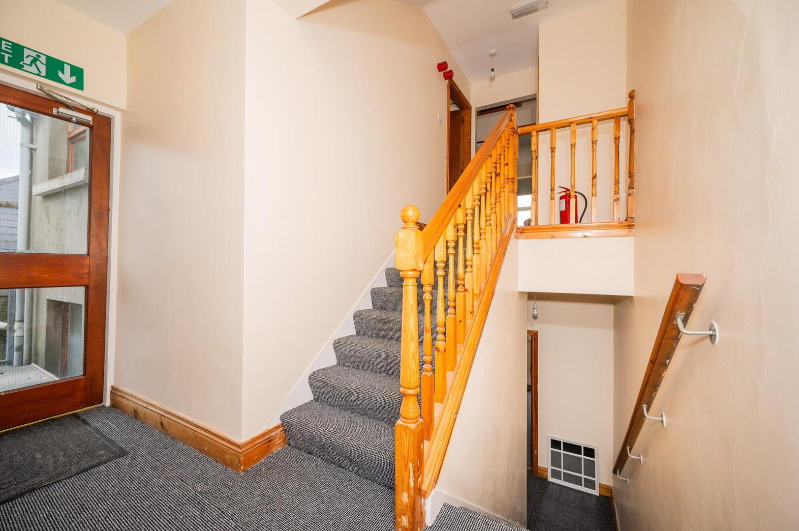 Apt 2, 32 Malone Avenue 10 of 13