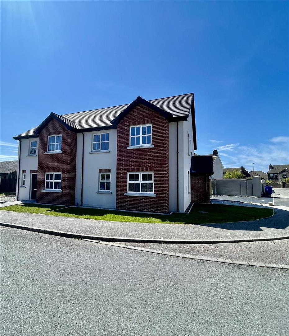 1b Seahaven Drive 1 of 10