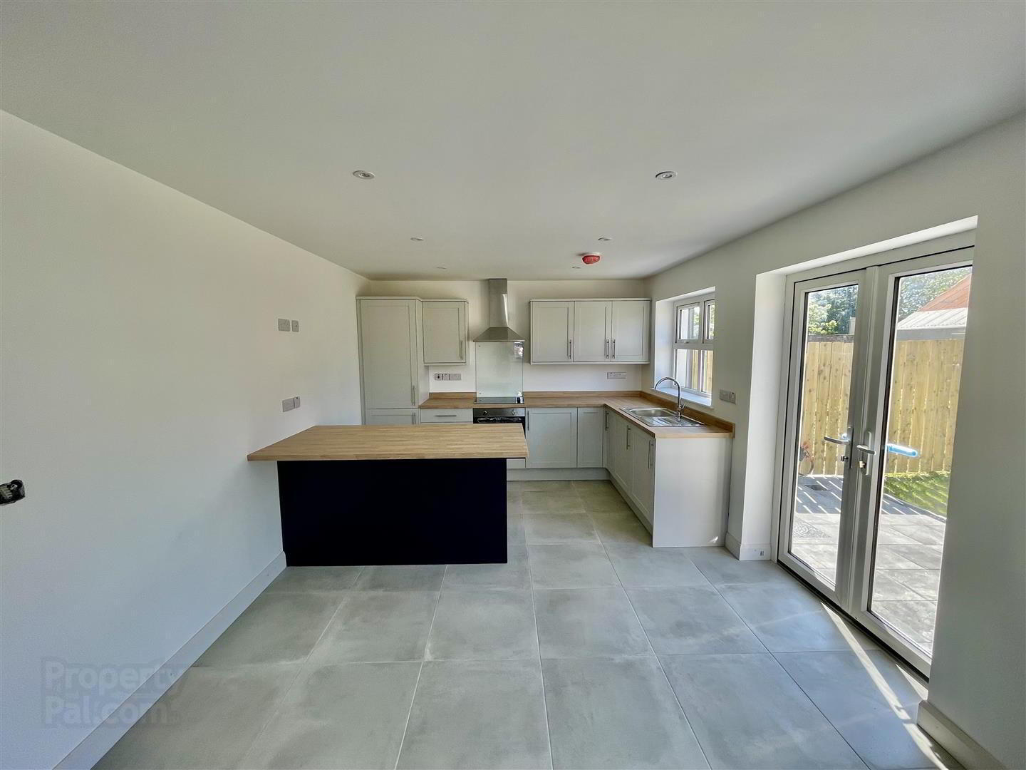 1b Seahaven Drive 5 of 10