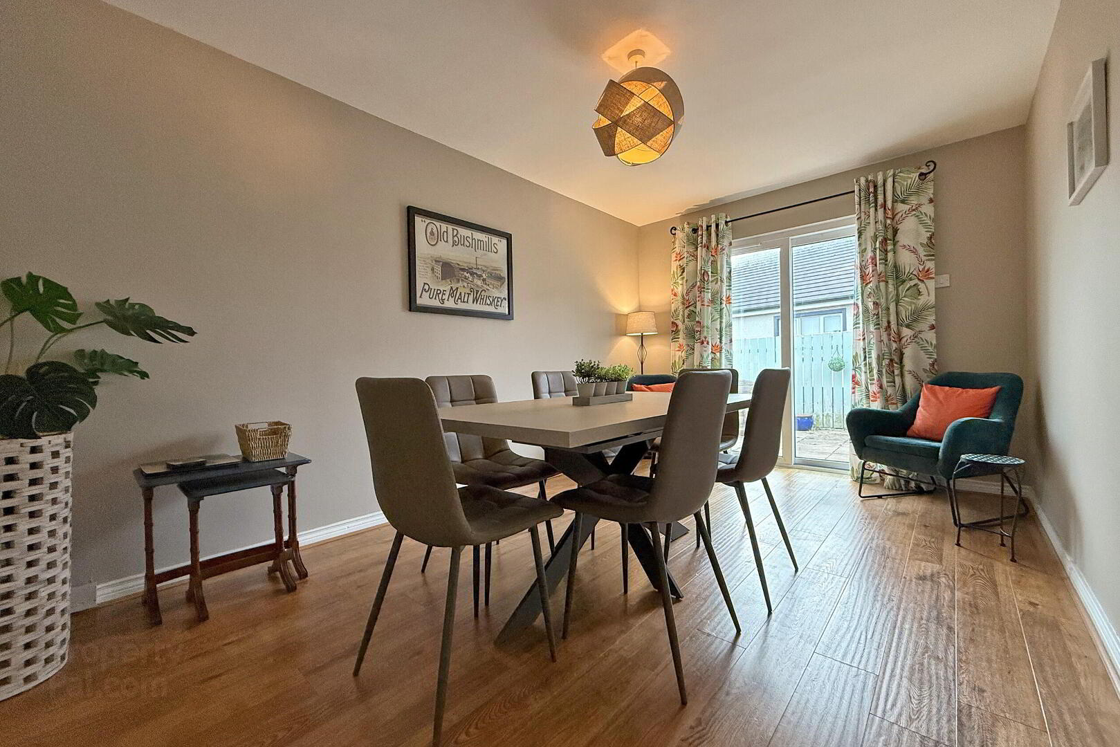 3 Primrose Gardens 4 of 19