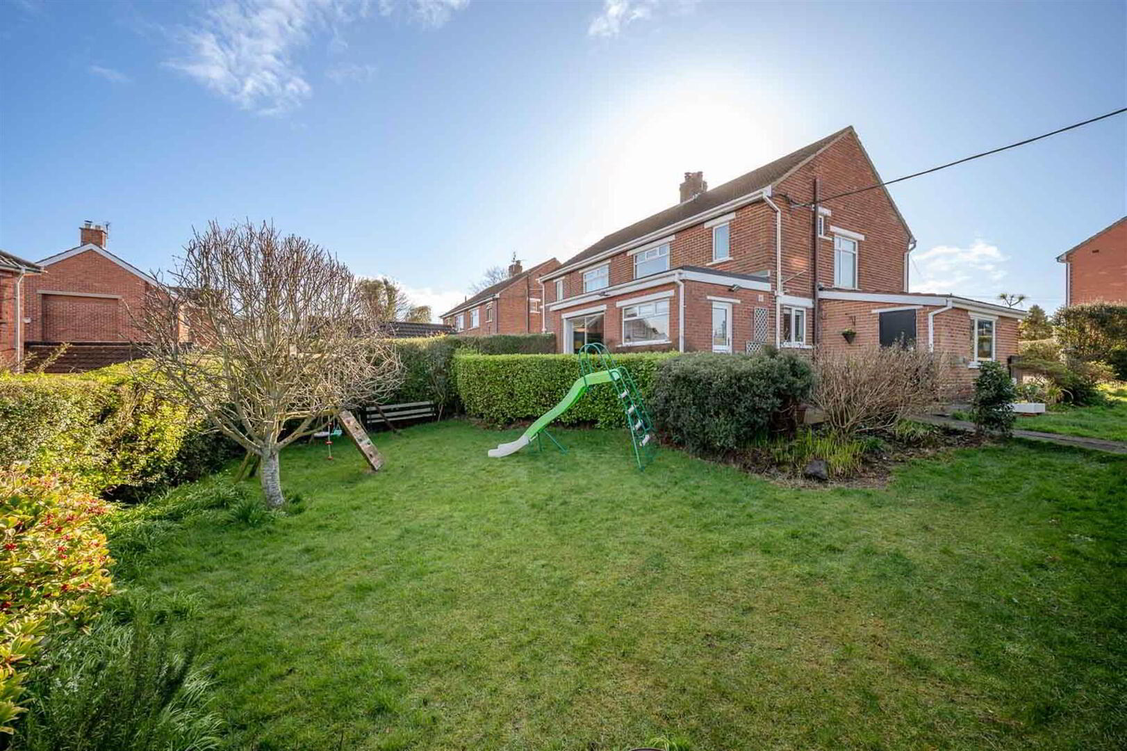 25 Church Crescent 20 of 22