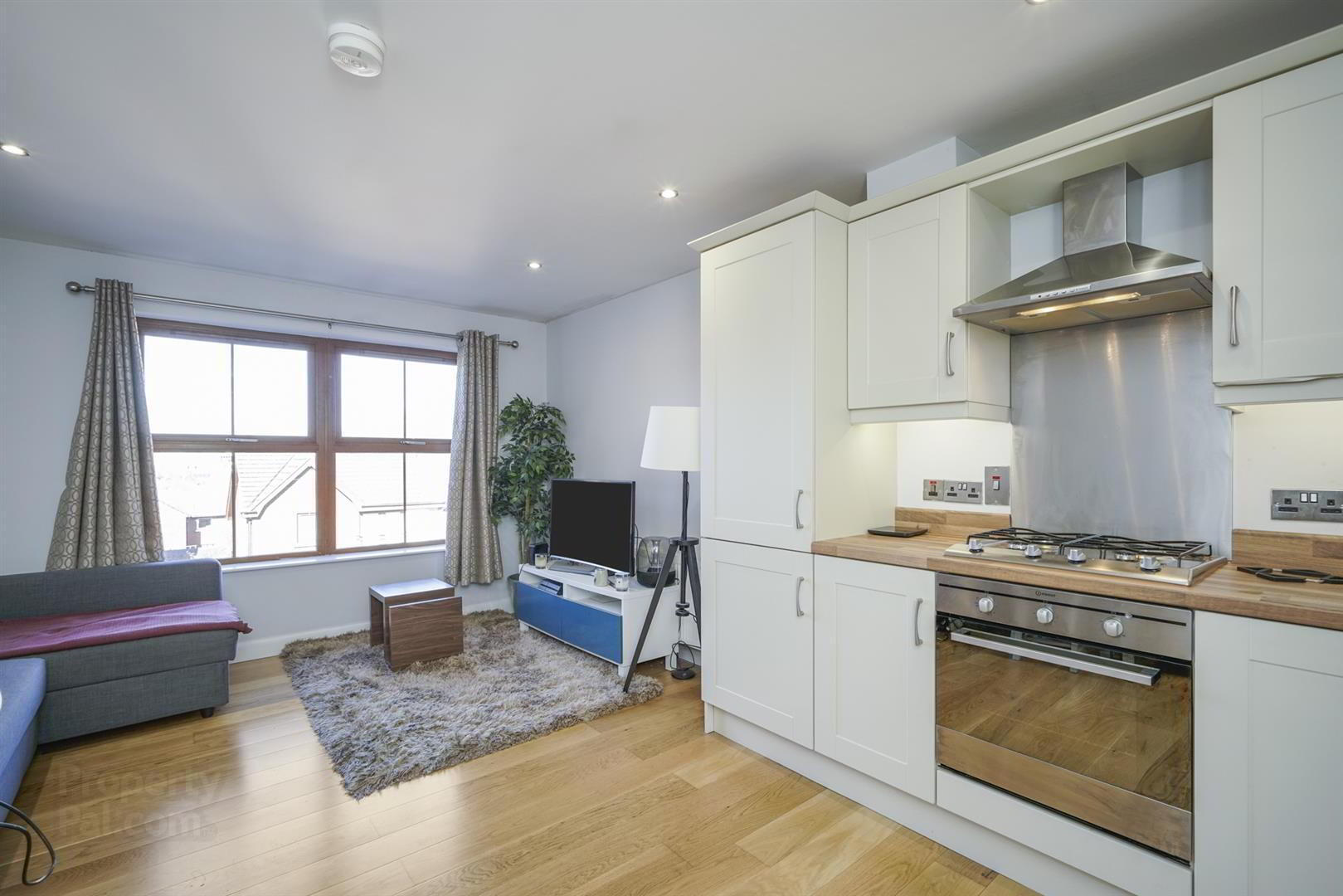 Apt 15, 120 Upper Newtownards Road 6 of 13