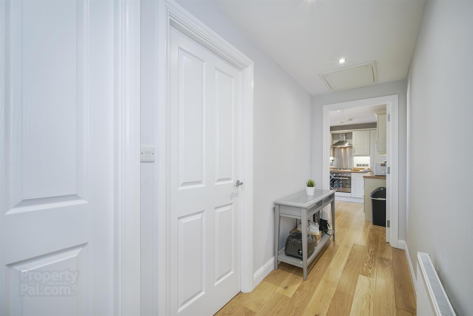 Apt 15, 120 Upper Newtownards Road 4 of 13