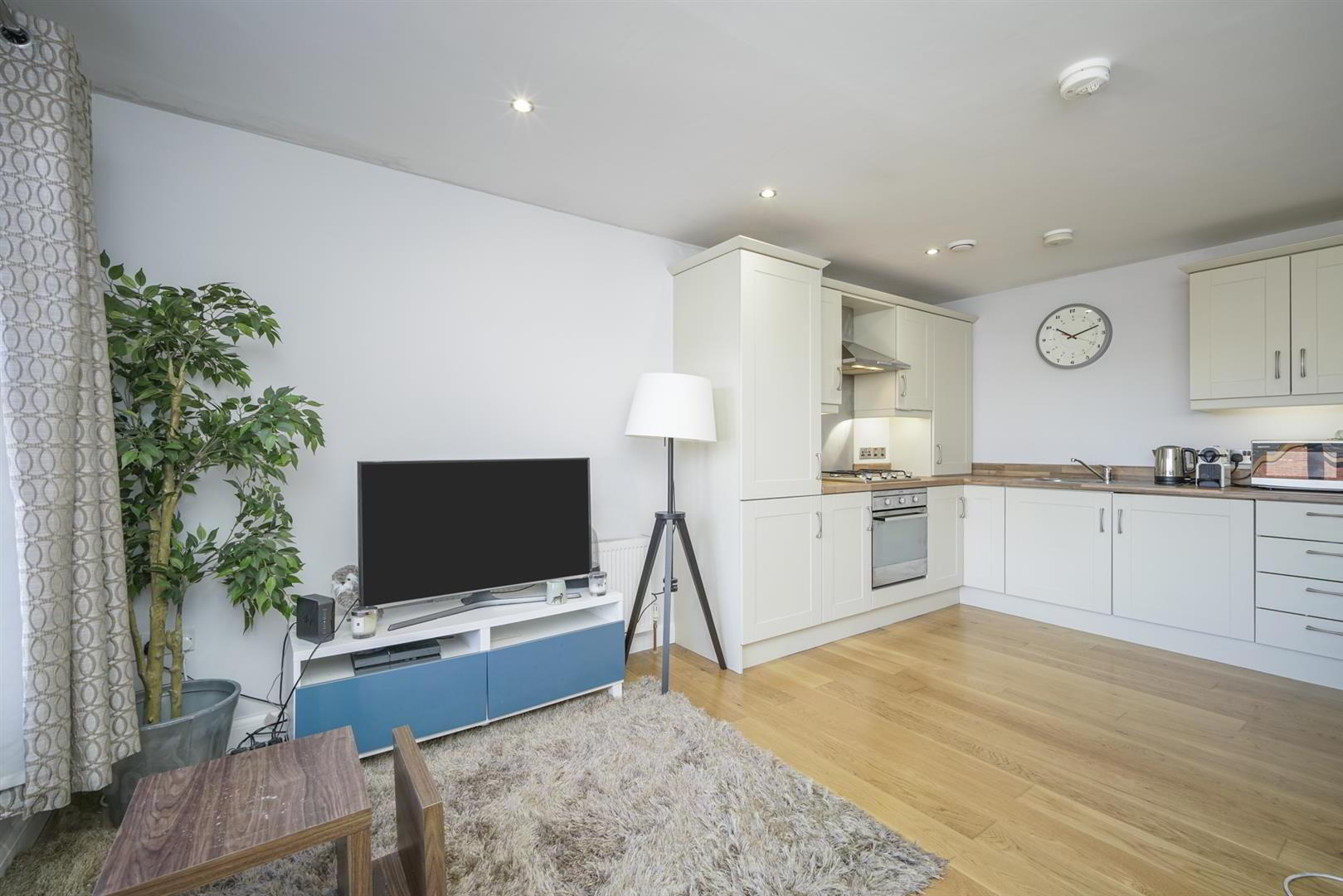Apt 15, 120 Upper Newtownards Road 7 of 13