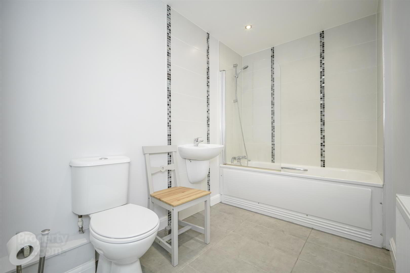 Apt 15, 120 Upper Newtownards Road 10 of 13