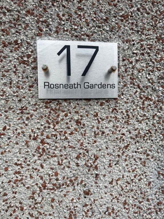 17 Rosneath Gardens