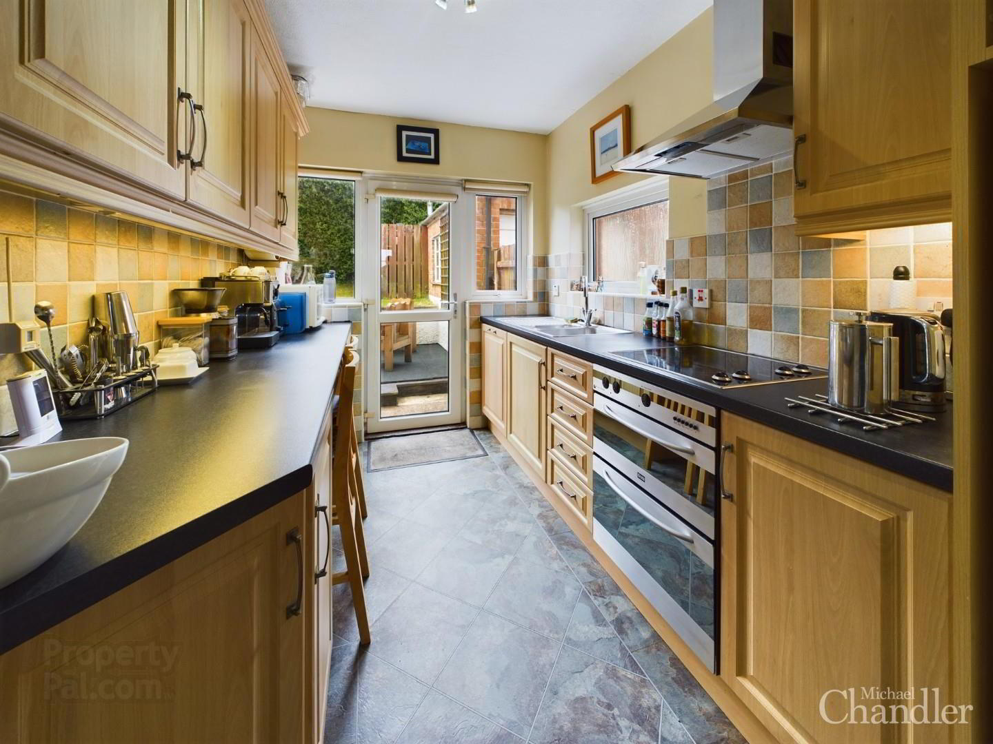 24 Castlemore Avenue 6 of 13