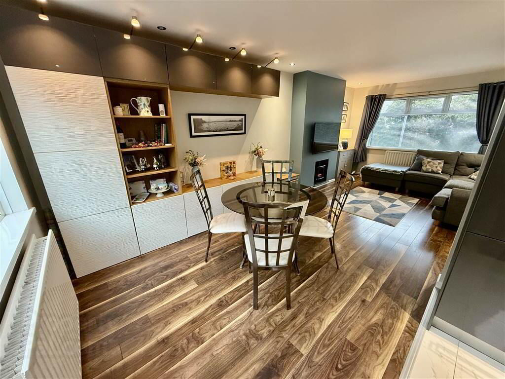 4 Castlemore Park 6 of 14