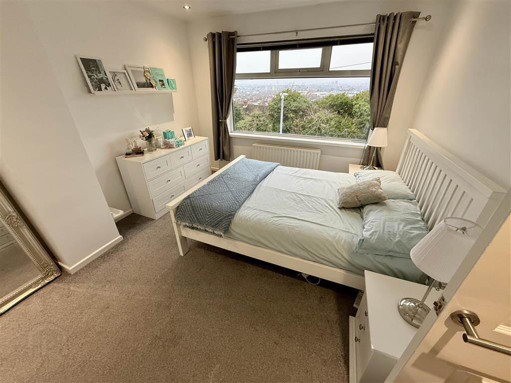 4 Castlemore Park 10 of 14