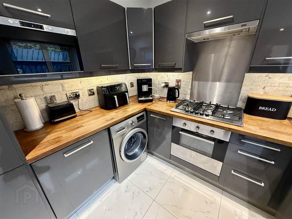 4 Castlemore Park 8 of 14