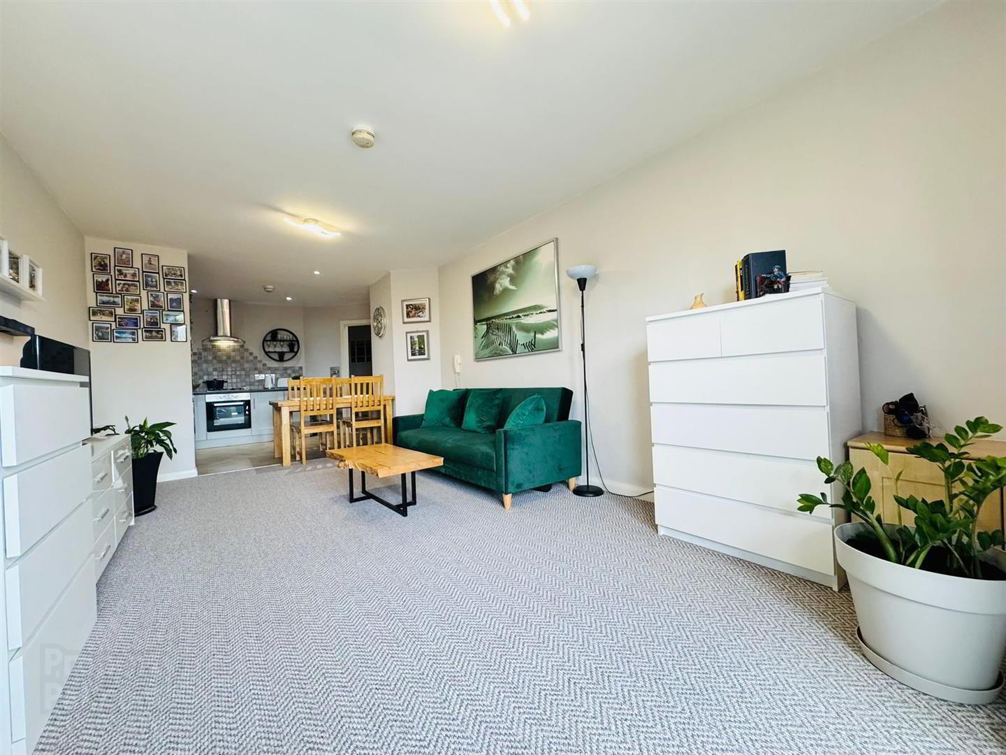 Apt 15, 250c Whitewell Road 4 of 12