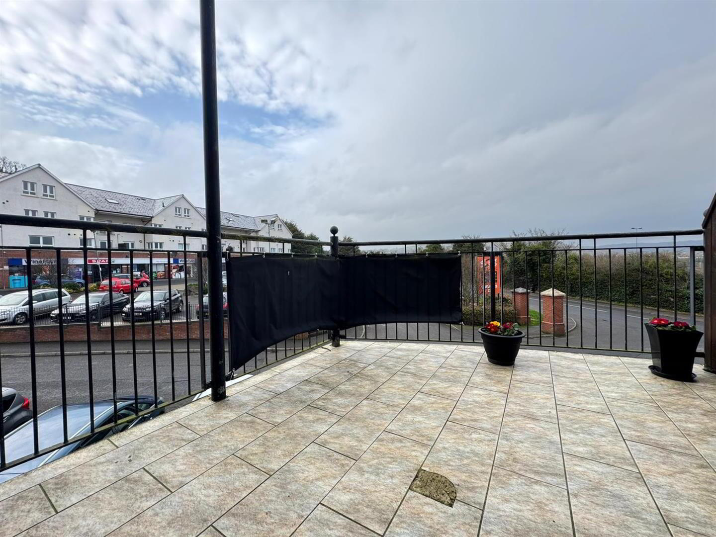 Apt 15, 250c Whitewell Road 5 of 12