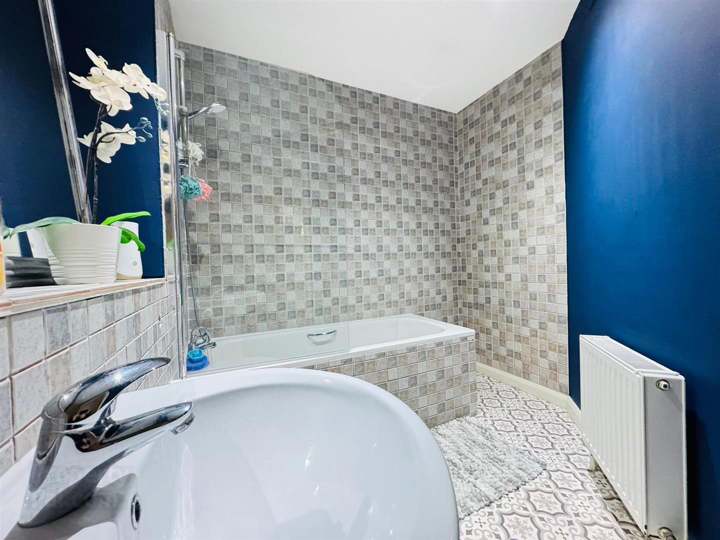 Apt 15, 250c Whitewell Road 12 of 12