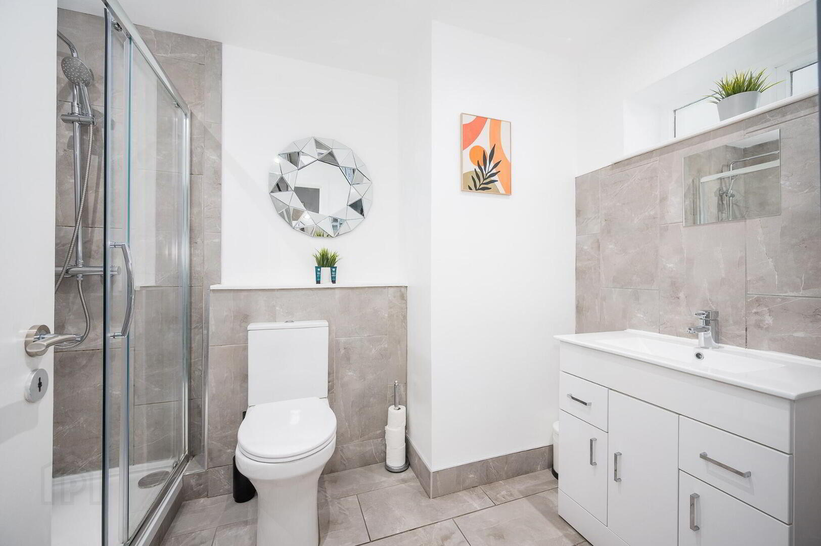 Apt 36, City Gate 10 of 11