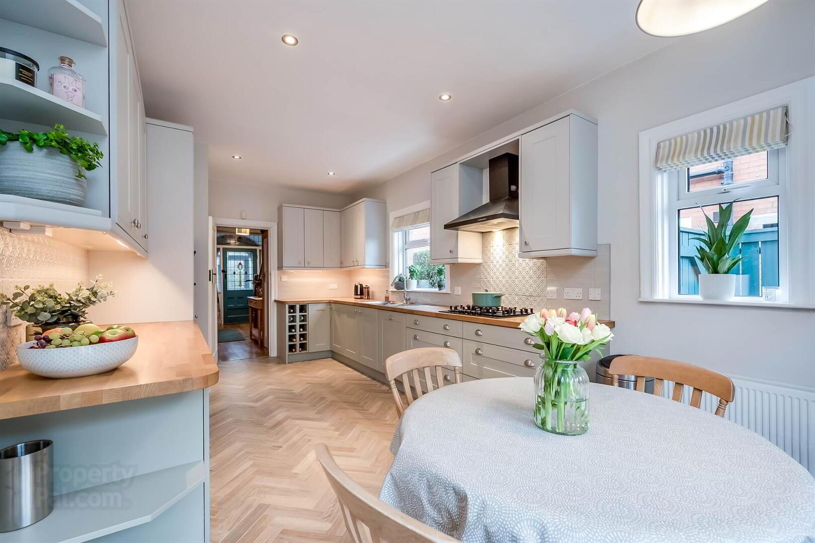 52 Edgcumbe Gardens 17 of 38