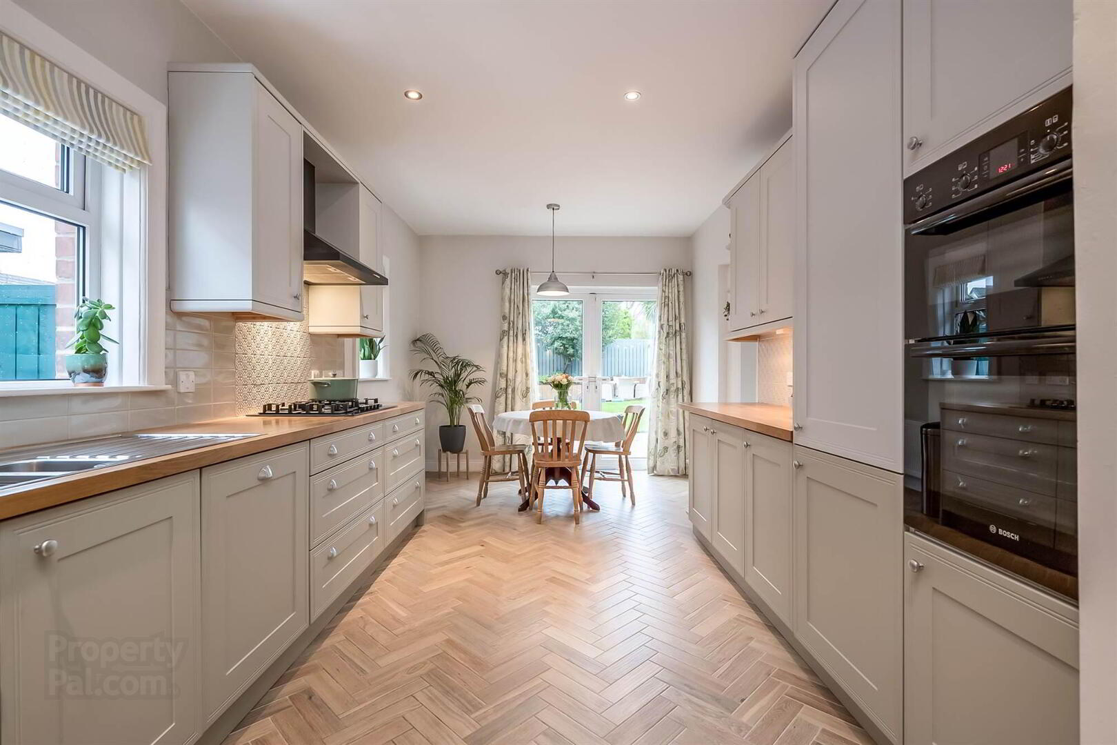 52 Edgcumbe Gardens 19 of 38