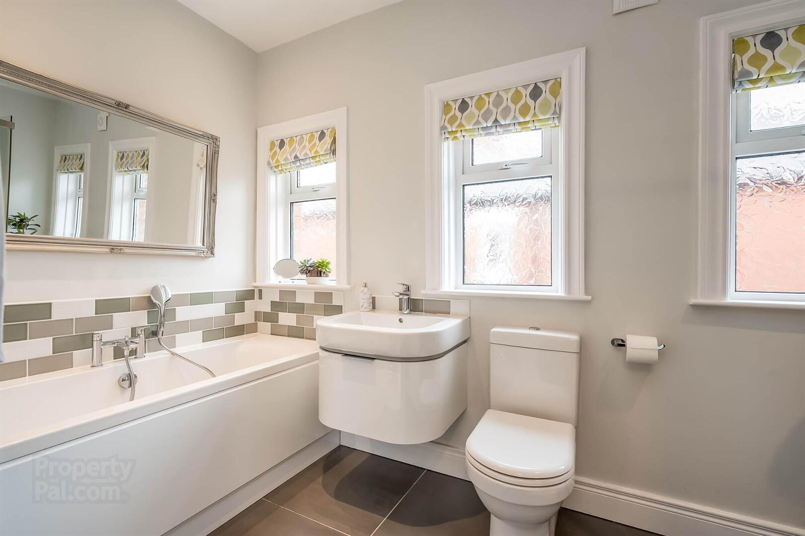 52 Edgcumbe Gardens 30 of 38