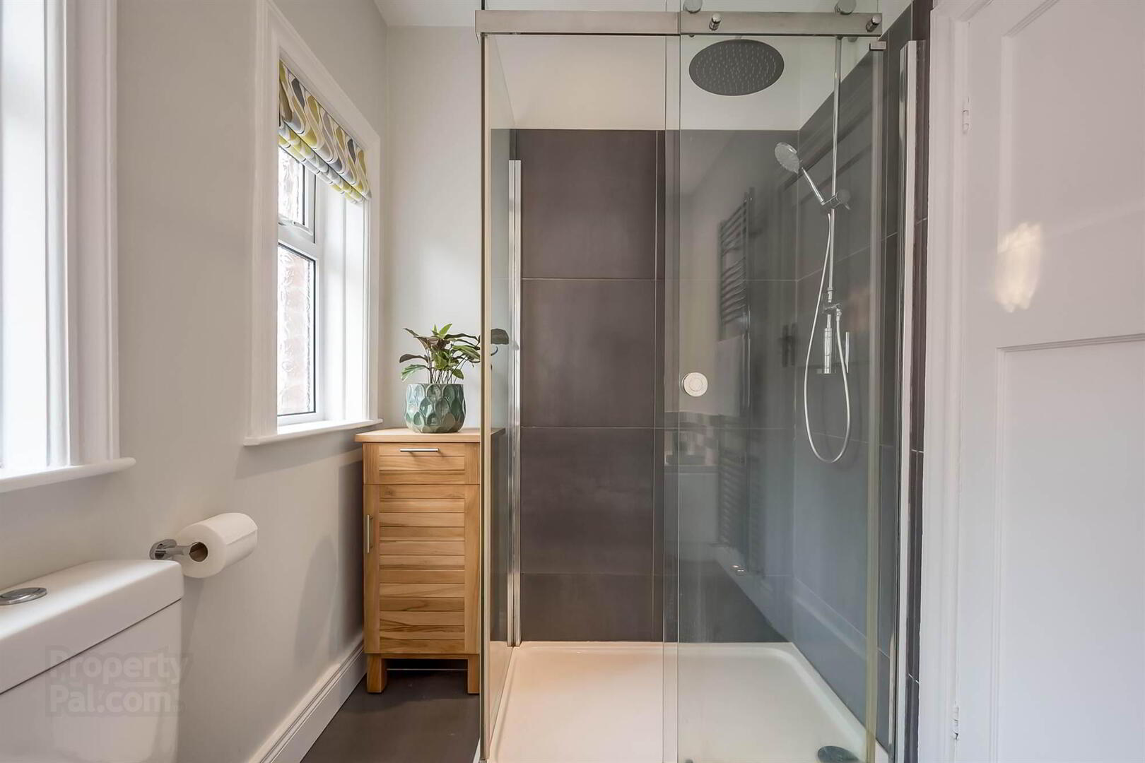 52 Edgcumbe Gardens 32 of 38