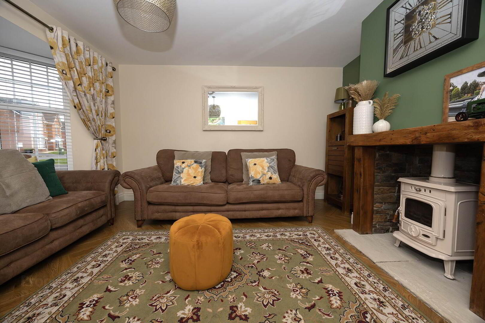 16 Deerings Grove 5 of 26