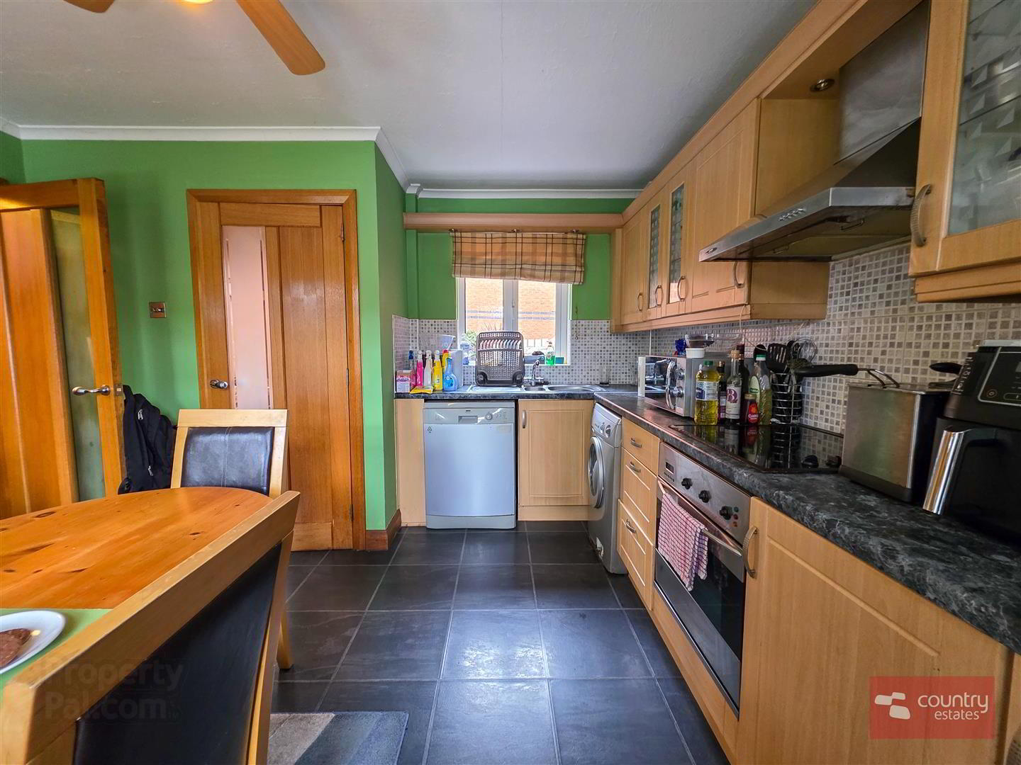 19 Tyrone Street 9 of 24