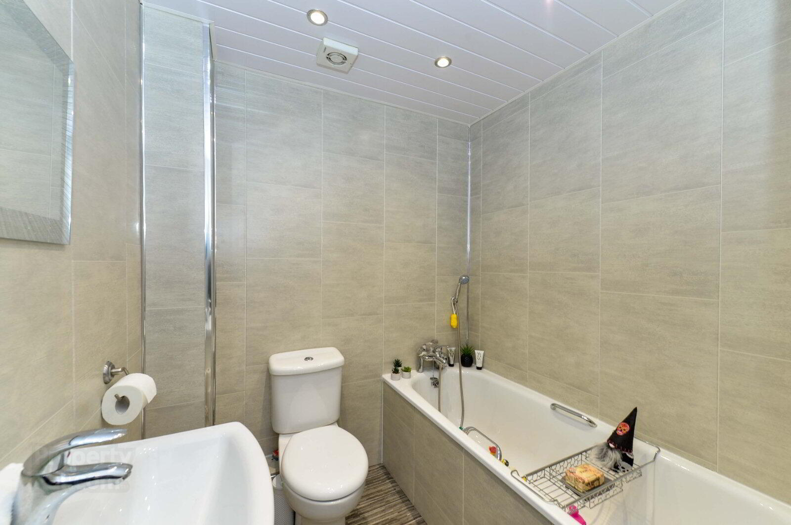 Apartment 24 The Courtyard 222 Castlereagh Road 11 of 12