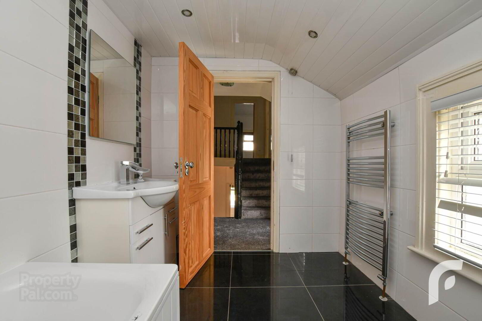 109 Upper Newtownards Road 28 of 39