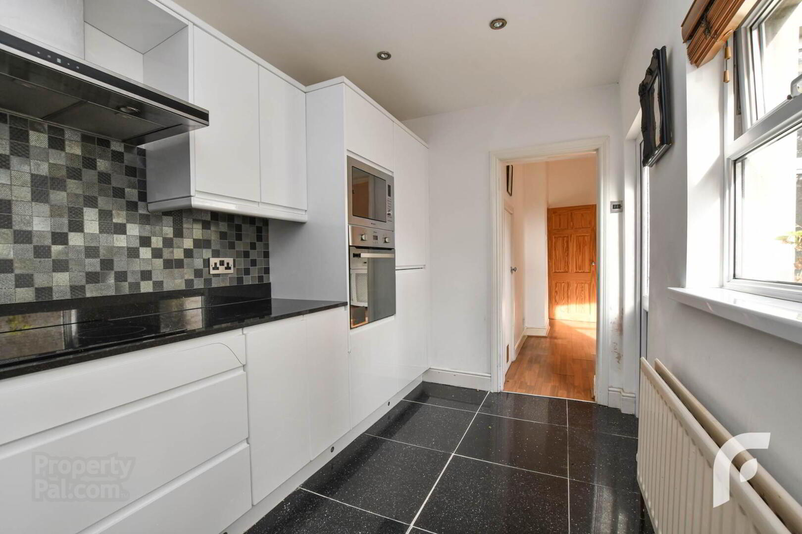109 Upper Newtownards Road 14 of 39