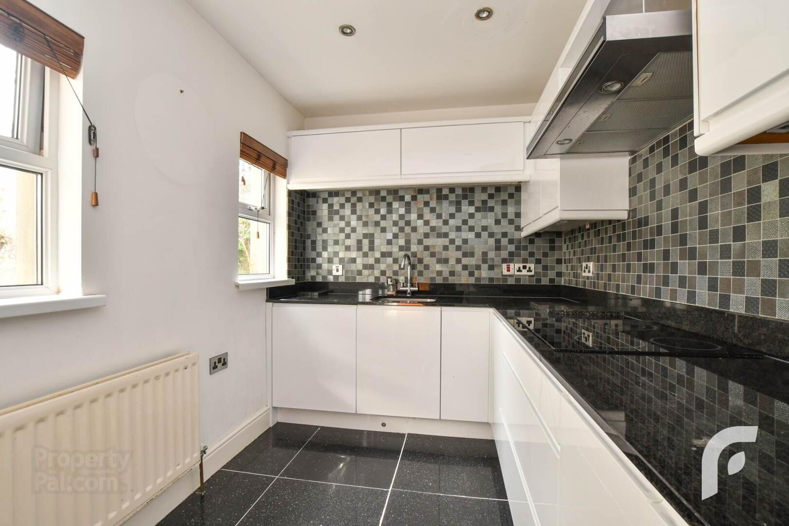 109 Upper Newtownards Road 13 of 39