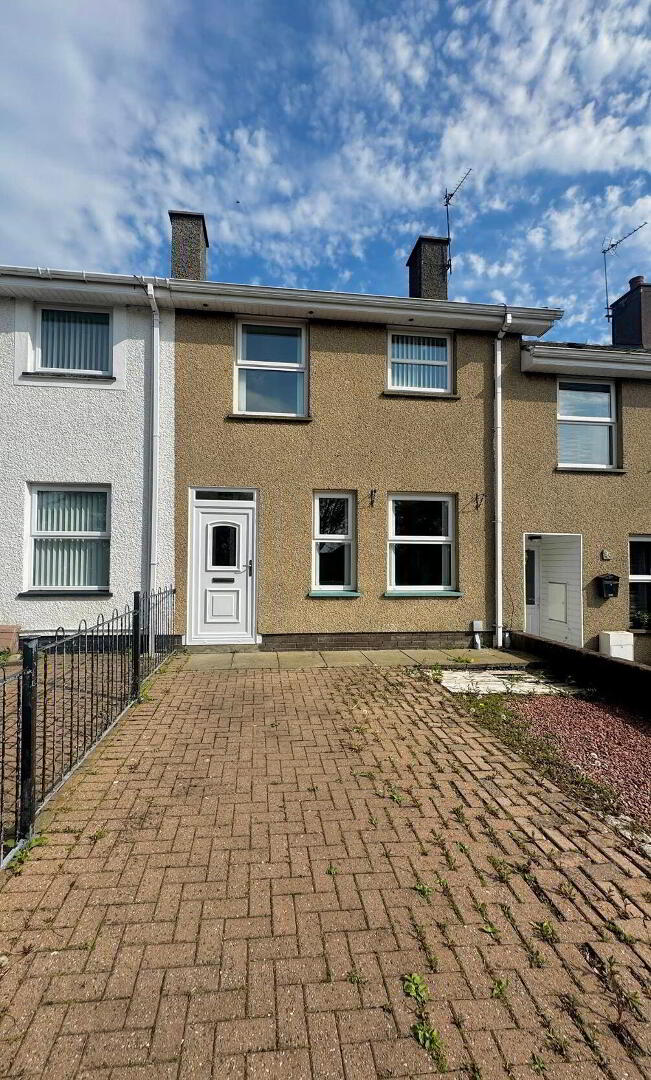 28 Cloneen Drive 1 of 18