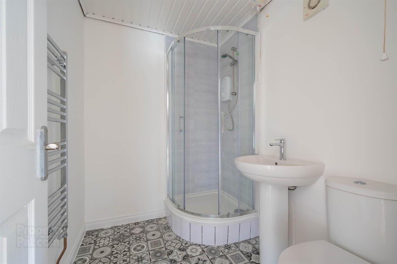 Apt 10, Balmoral Court 9 of 13
