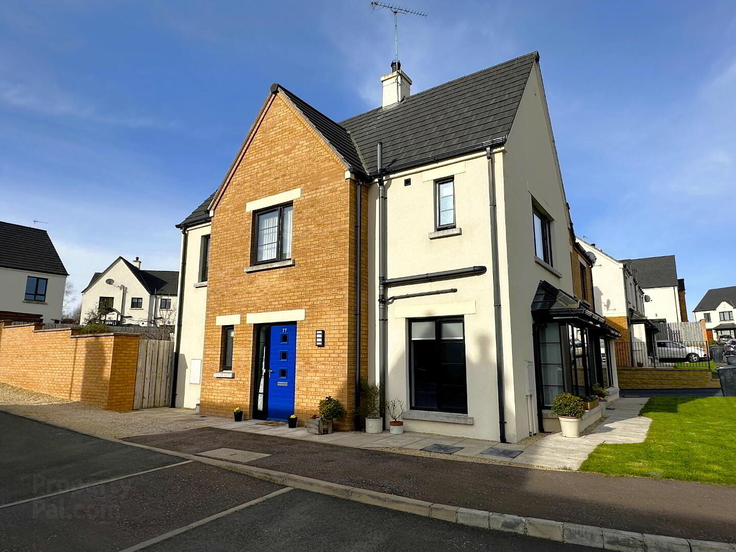77 Bishops Green 1 of 24