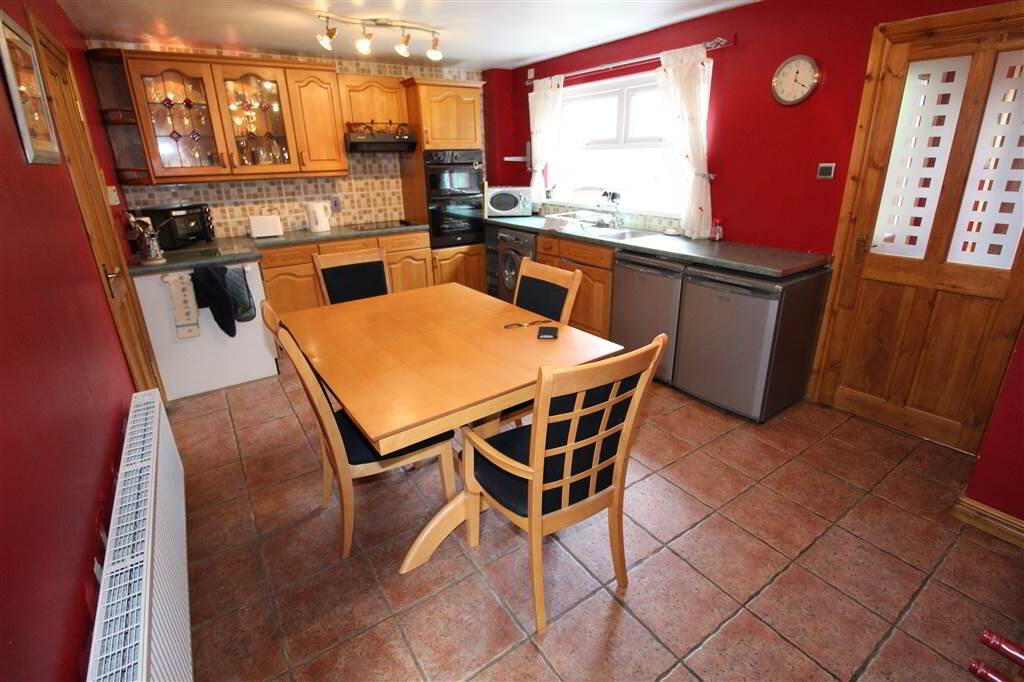 Photo 4 of 17 Kenbaan Court, Belfast