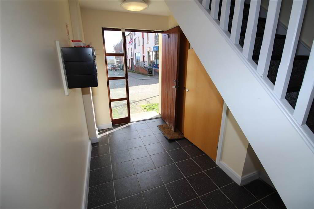 Photo 3 of 17d Heath Lodge Ave, Belfast