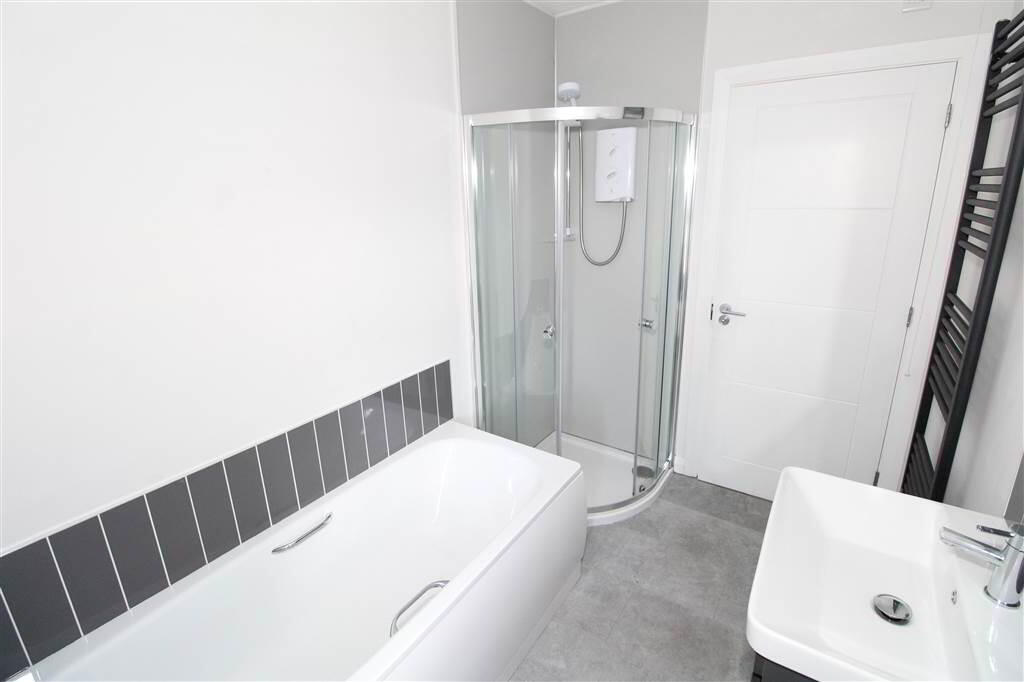 Photo 9 of 17 Dunraven Crescent, Belfast