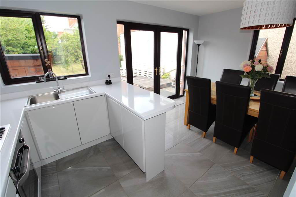 Photo 8 of 270 Castlereagh Road, Belfast