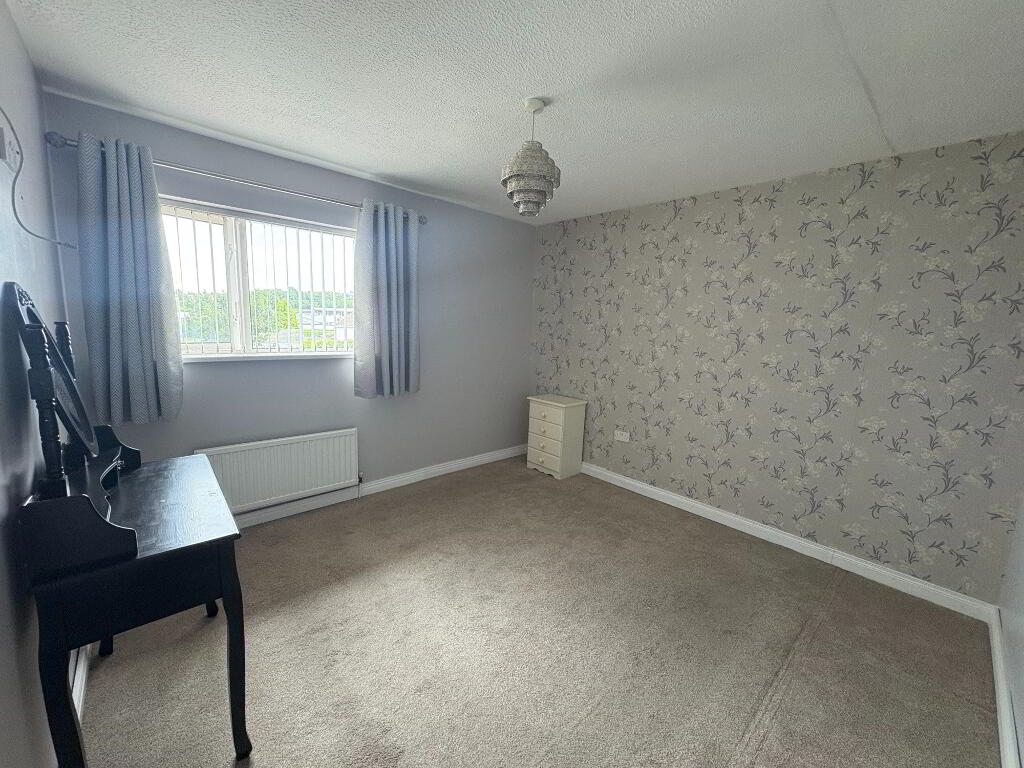Photo 11 of 22 Bernagh Gardens, Dungannon