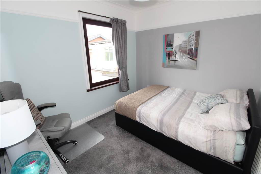 Photo 12 of 270 Castlereagh Road, Belfast