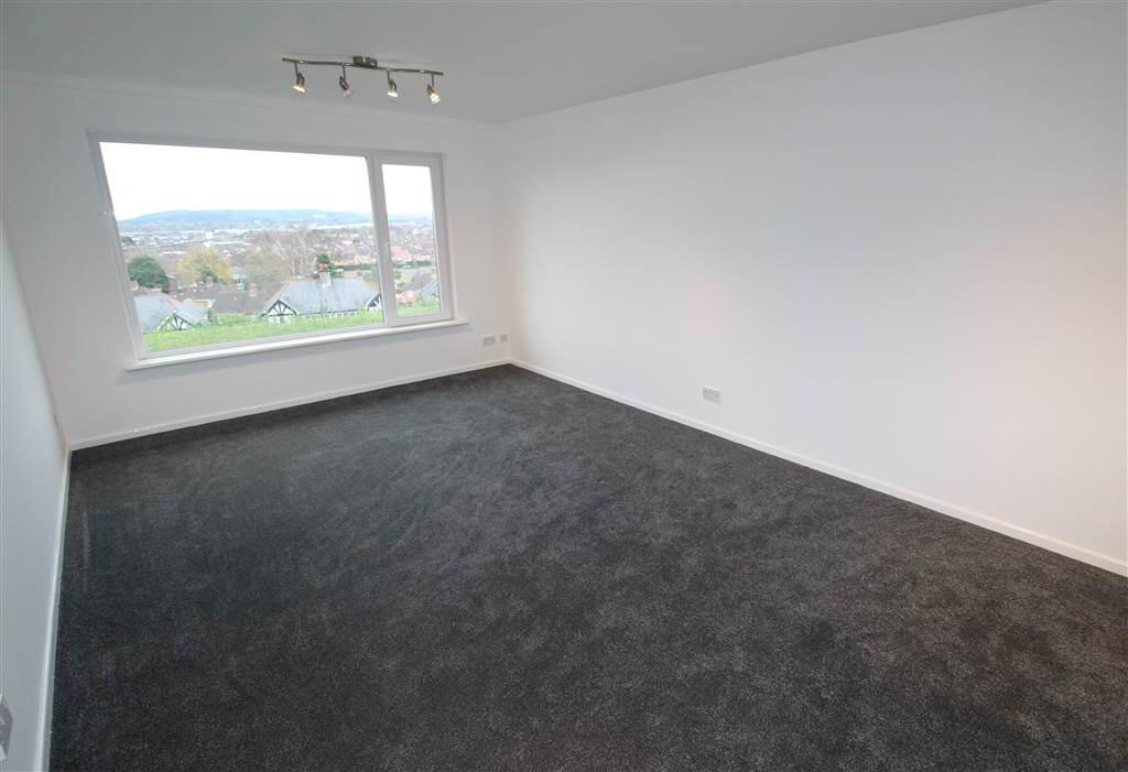 Photo 4 of 24 Drumkeen Court, Belfast