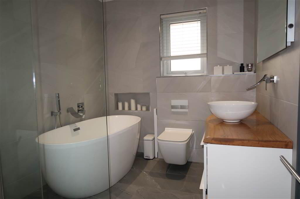 Photo 41 of 24 Graham Gardens, Balfast, Belfast