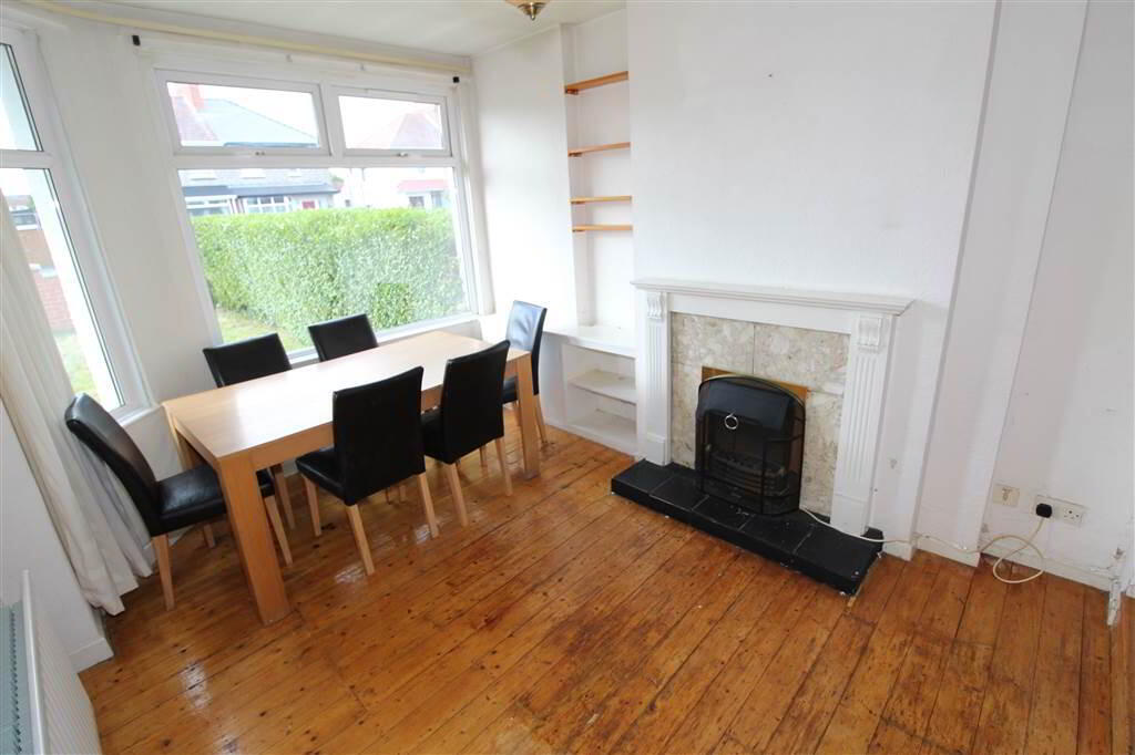 Photo 2 of 194 Cregagh Road, Belfast
