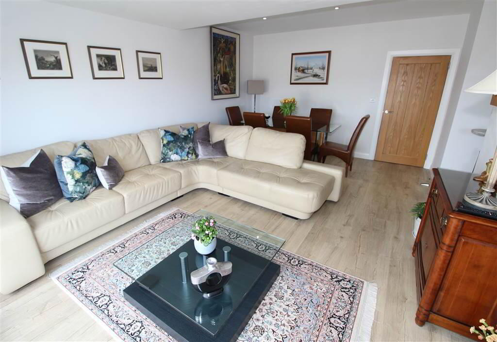 Photo 12 of Apt 3, 84 Shore Road, Greenisland, Carrickfergus