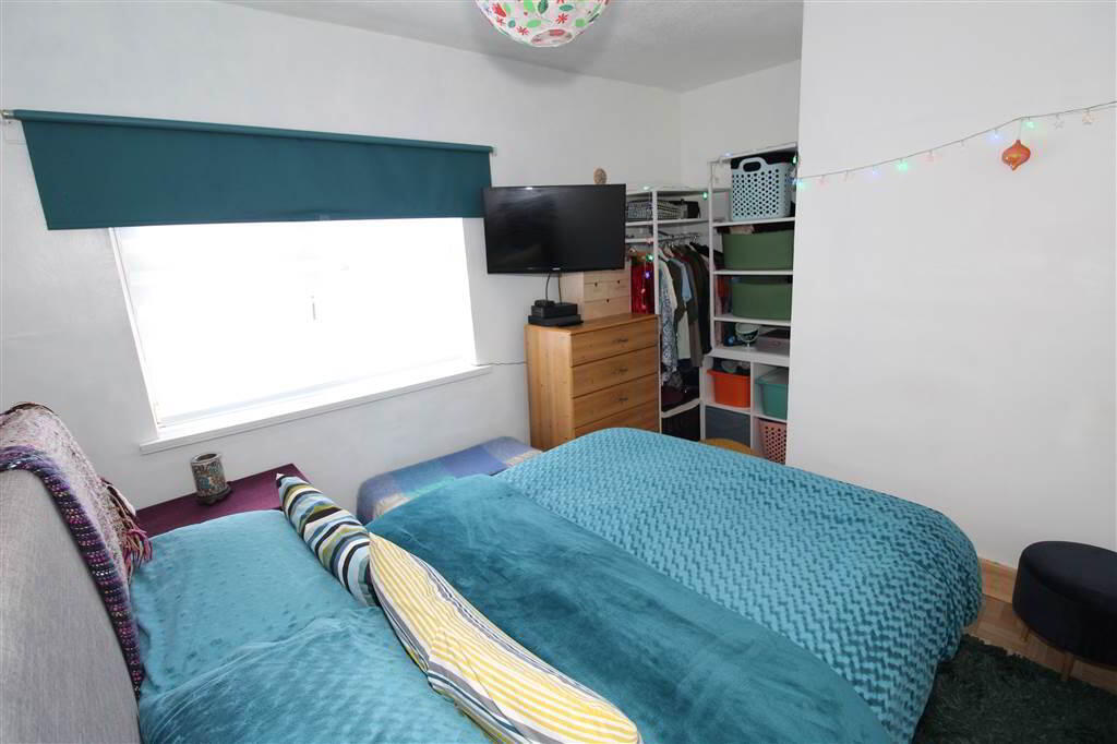 Photo 8 of 15 Dunraven Crescent, Belfast
