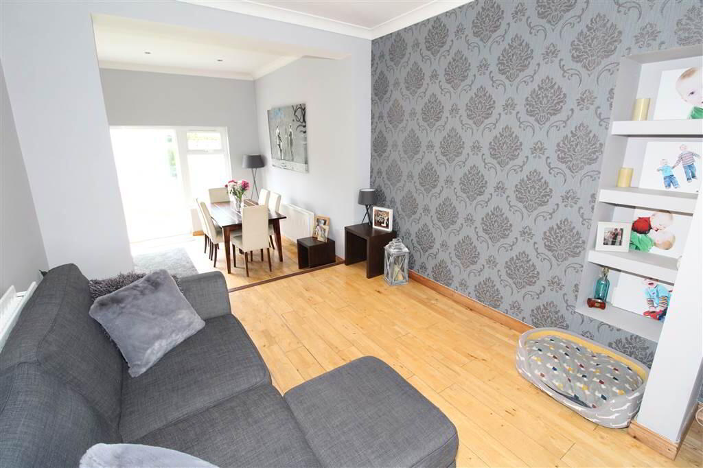 Photo 6 of 364 Castlereagh Road, Belfast