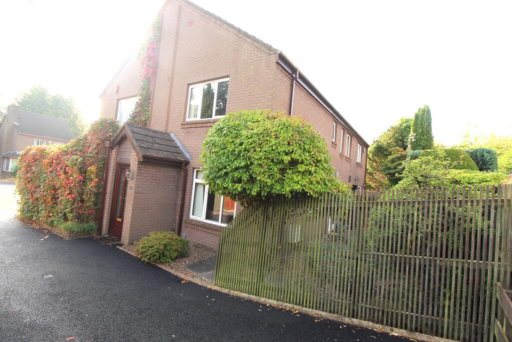 Photo 1 of 10 Somerton Close, Belfast