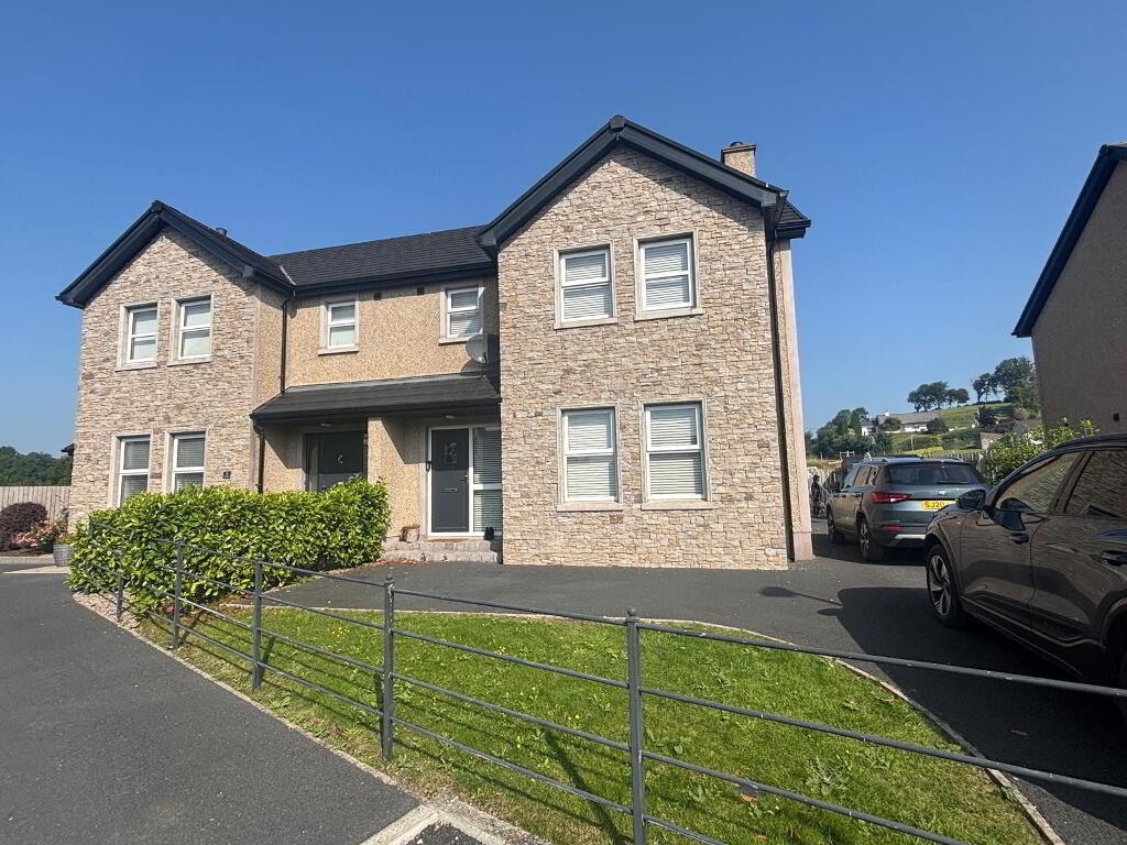  17 Killyliss Manor