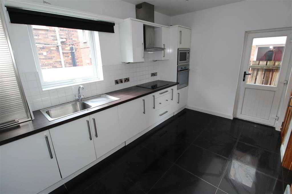 Photo 5 of 56 Dunraven Crescent, Belfast