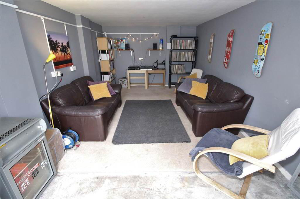 Photo 20 of 364 Castlereagh Road, Belfast