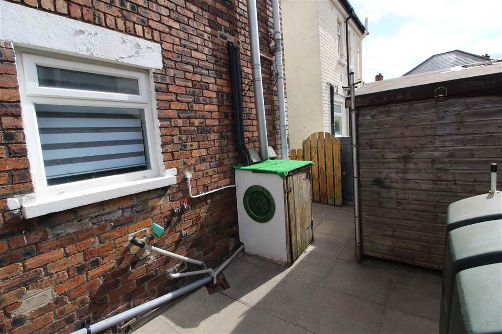 Photo 11 of 15 Dunraven Crescent, Belfast