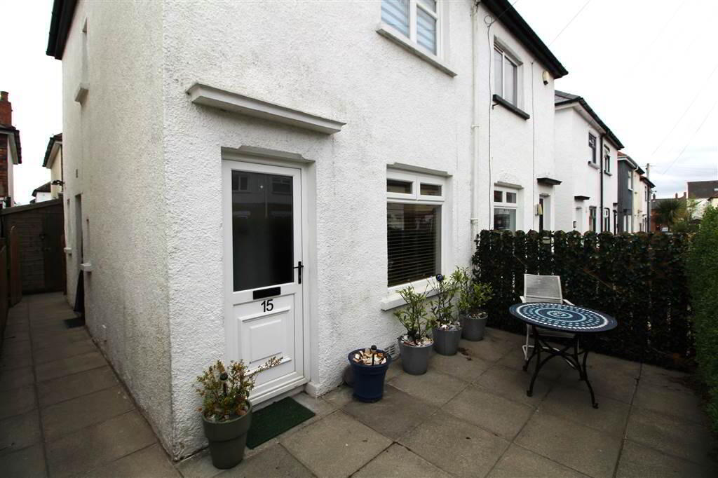 Photo 2 of 15 Dunraven Crescent, Belfast