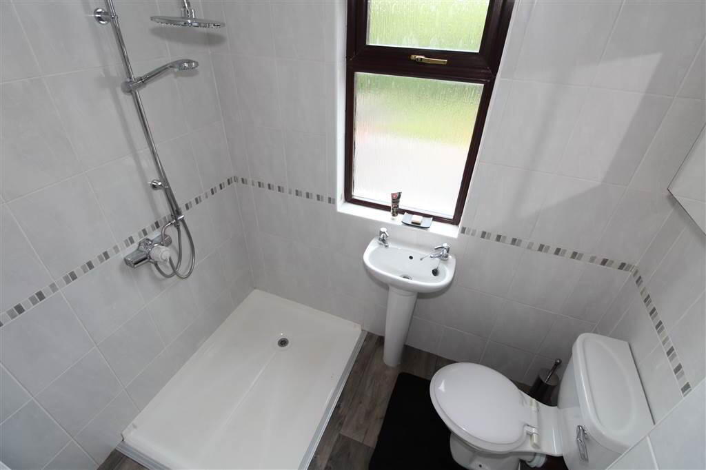 Photo 13 of 270 Castlereagh Road, Belfast